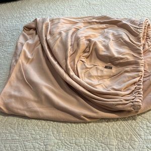 Goumikids dusty pink fitted crib sheet
